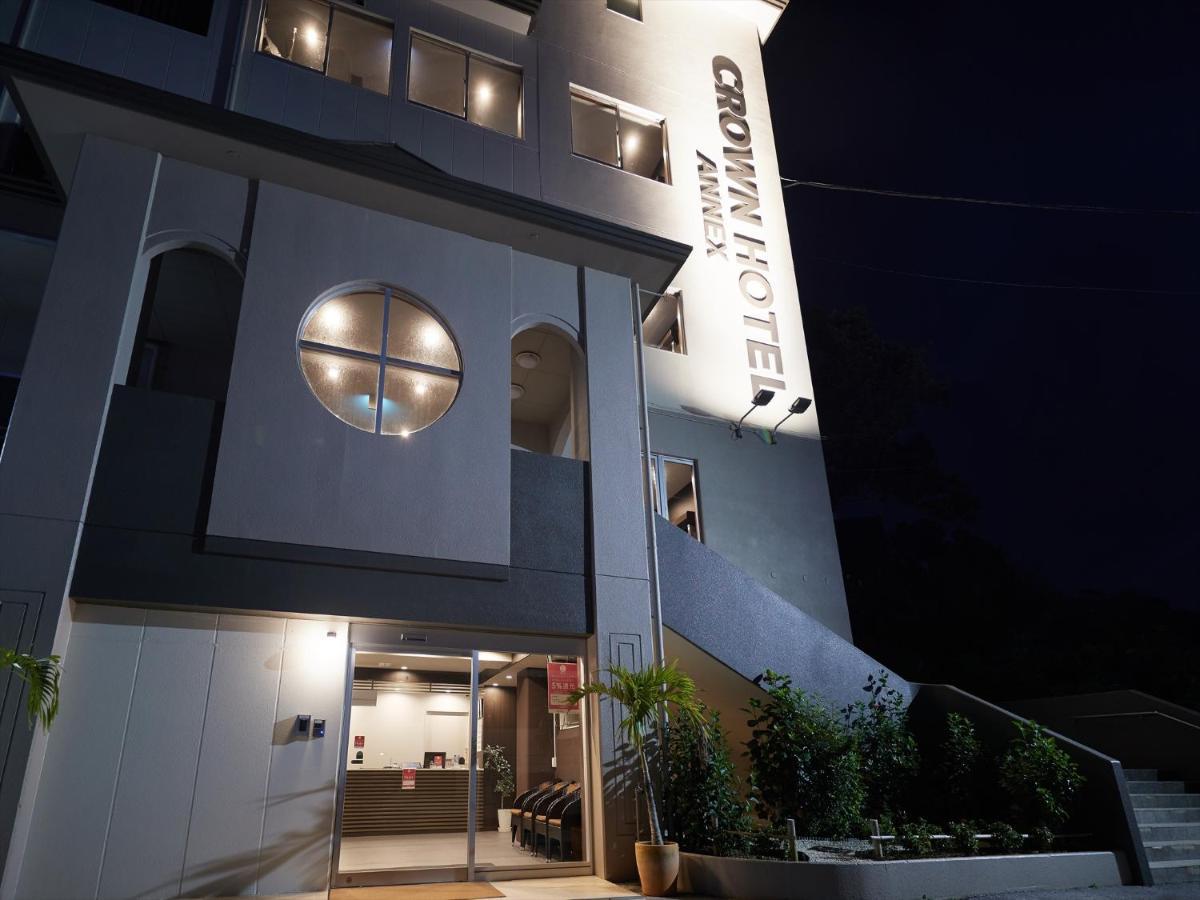 Crown Hotel Okinawa Annex Екстер'єр фото